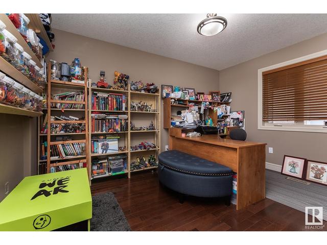 10904 174 Av Nw, House detached with 6 bedrooms, 3 bathrooms and null parking in Edmonton AB | Image 20