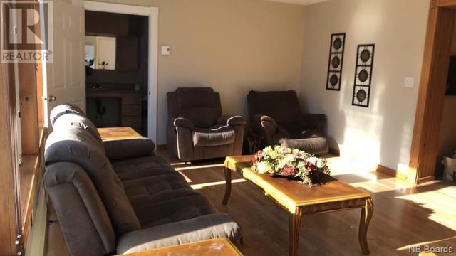 9 Duke, House detached with 7 bedrooms, 3 bathrooms and null parking in Campbellton NB | Image 7