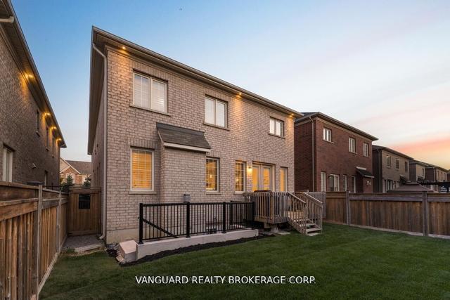 38 Dunrobin Cres, House detached with 4 bedrooms, 5 bathrooms and 6 parking in Vaughan ON | Image 33