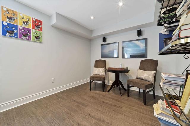 120 Westbury Crt, House attached with 4 bedrooms, 4 bathrooms and 6 parking in Richmond Hill ON | Image 21