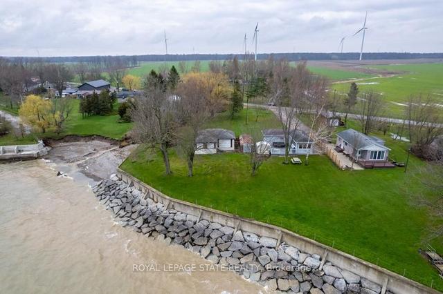 3076 Lakeshore Rd, House detached with 3 bedrooms, 1 bathrooms and 8 parking in Haldimand County ON | Image 26