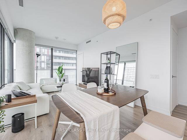 2704 - 161 Roehampton Ave, Condo with 2 bedrooms, 2 bathrooms and 1 parking in Toronto ON | Image 28