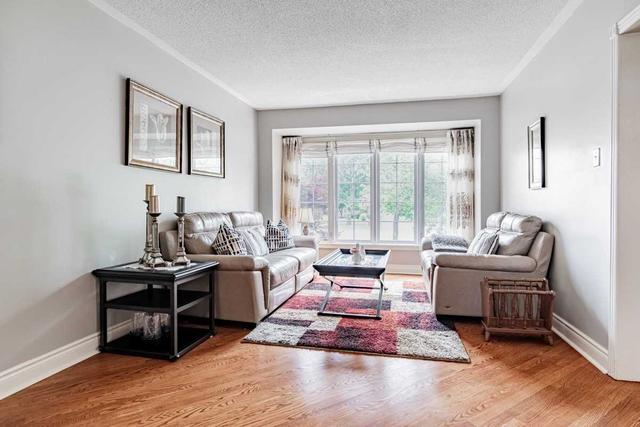 2048 Grand Blvd, House detached with 4 bedrooms, 3 bathrooms and 4 parking in Oakville ON | Image 27