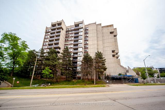 901 - 20 Speers Rd, Condo with 3 bedrooms, 2 bathrooms and 1 parking in Oakville ON | Image 12