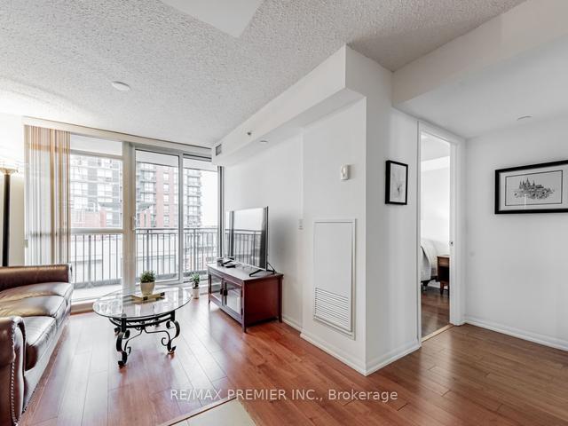 1019 - 800 Lawrence Ave W, Condo with 1 bedrooms, 1 bathrooms and 1 parking in Toronto ON | Image 6