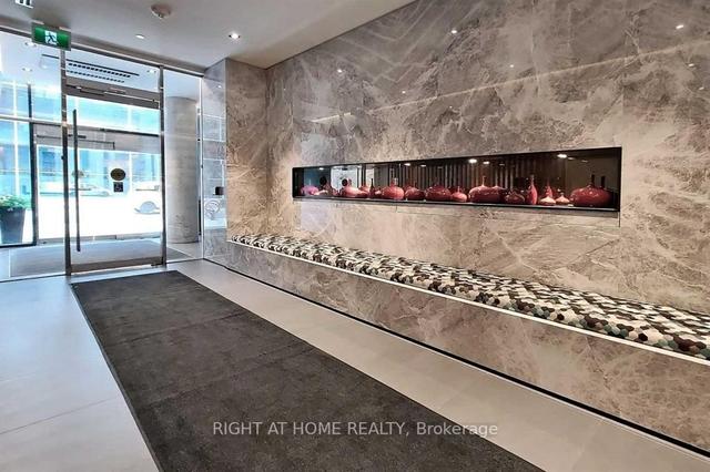 2406 - 215 Queen St W, Condo with 1 bedrooms, 1 bathrooms and 0 parking in Toronto ON | Image 12
