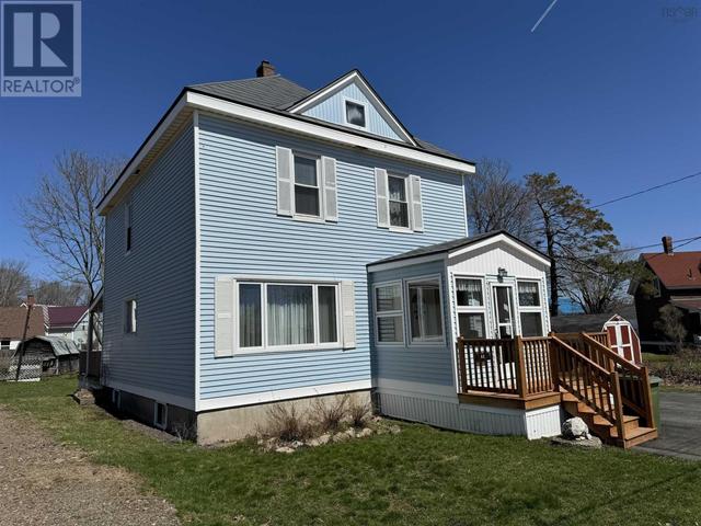 244 Granville Street, House detached with 3 bedrooms, 2 bathrooms and null parking in New Glasgow NS | Image 1