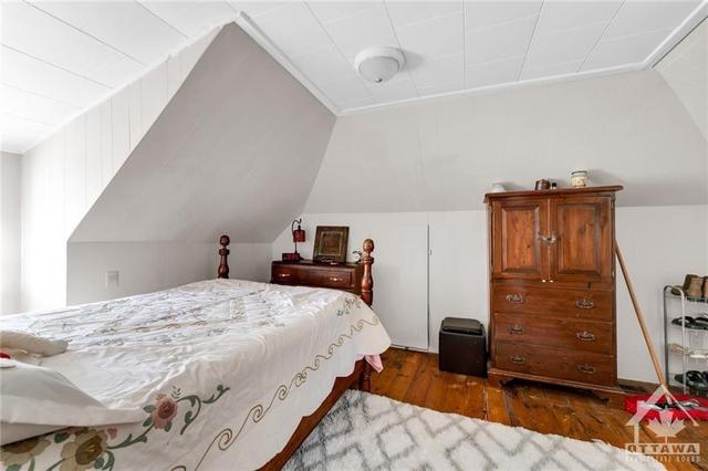 26 Halton Street, House other with 0 bedrooms, 0 bathrooms and 6 parking in Perth ON | Image 11