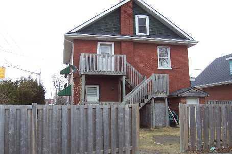 31 Ritson Rd S, House detached with 4 bedrooms, 3 bathrooms and 4 parking in Oshawa ON | Image 2