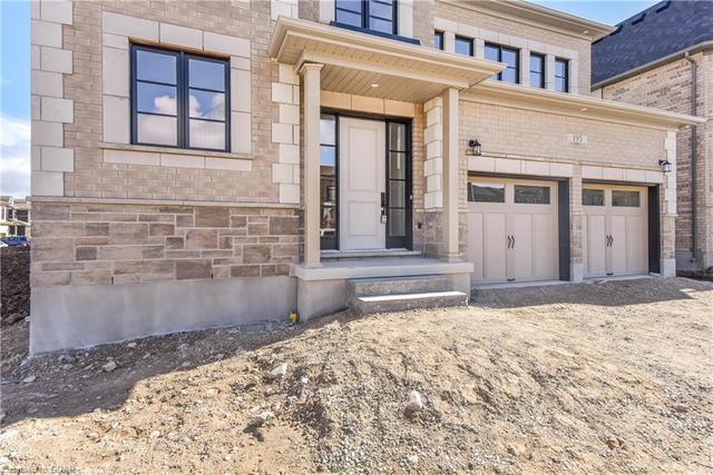 195 Ambrous Crescent, House detached with 5 bedrooms, 3 bathrooms and 4 parking in Guelph ON | Image 10