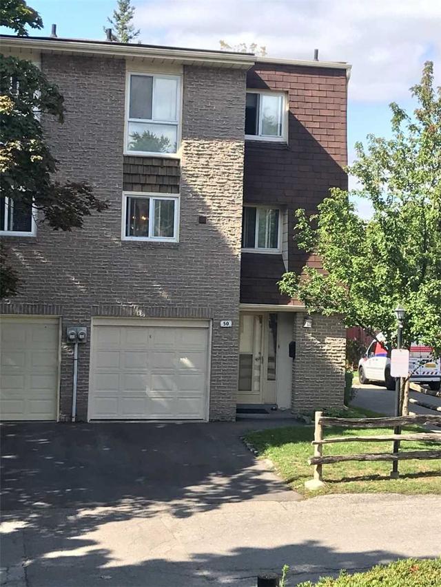 50 Rusty Crestway, Townhouse with 3 bedrooms, 2 bathrooms and 2 parking in Toronto ON | Image 5