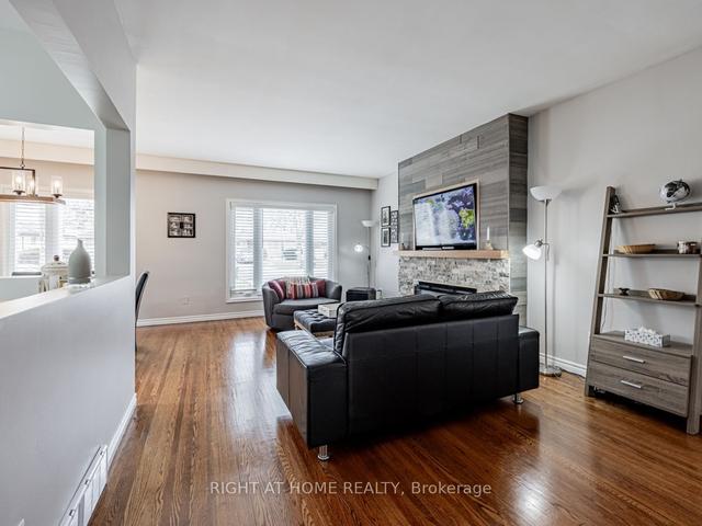 129 Thistle Down Blvd, House detached with 4 bedrooms, 2 bathrooms and 5 parking in Toronto ON | Image 34