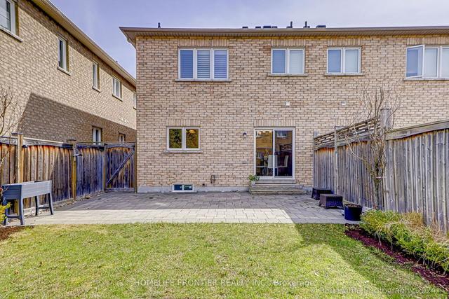 58 Lauderdale Dr, House semidetached with 3 bedrooms, 4 bathrooms and 4 parking in Vaughan ON | Image 17