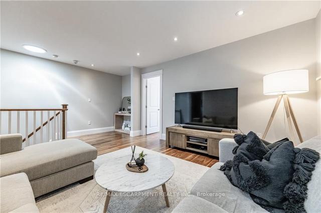 189 Locke St N, House detached with 4 bedrooms, 5 bathrooms and 3 parking in Hamilton ON | Image 20