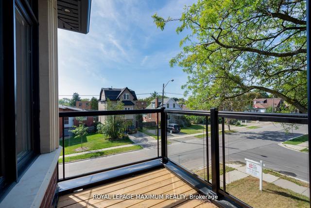 42 Fairfield Ave, House detached with 4 bedrooms, 4 bathrooms and 4 parking in Toronto ON | Image 10