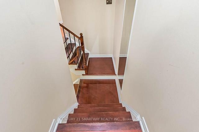 84 Harbourtown Cres, House semidetached with 4 bedrooms, 4 bathrooms and 4 parking in Brampton ON | Image 11