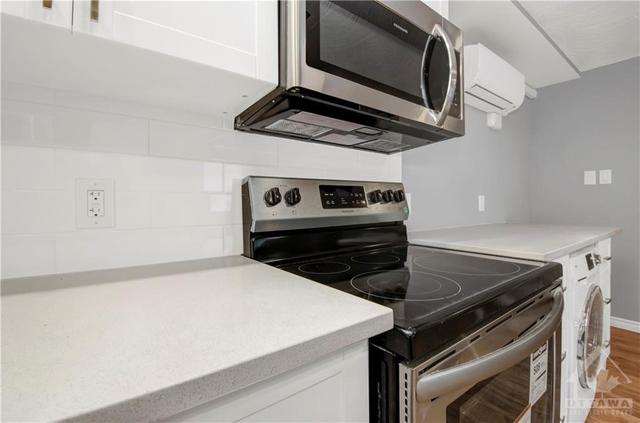 b - 45 St Andrew Street, Condo with 2 bedrooms, 1 bathrooms and 1 parking in Ottawa ON | Image 7