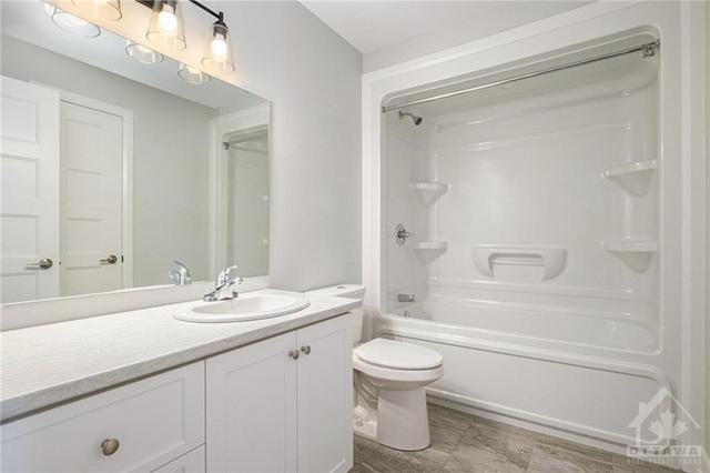 393 Voyageur Place, Townhouse with 3 bedrooms, 3 bathrooms and 1 parking in Russell ON | Image 7