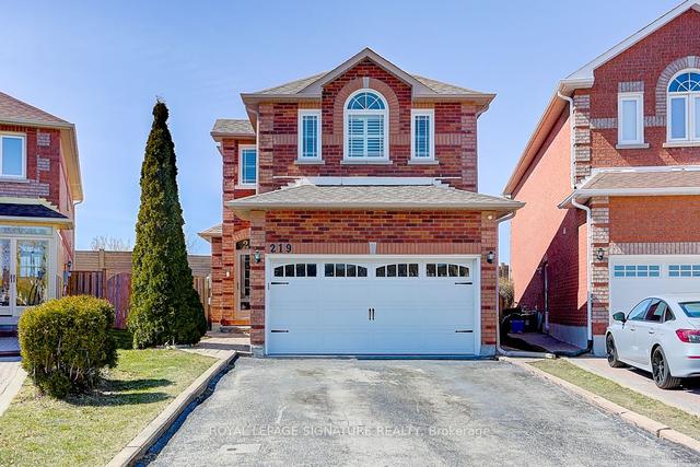 219 Milliken Meadows Dr, House attached with 3 bedrooms, 5 bathrooms and 6 parking in Markham ON | Image 1
