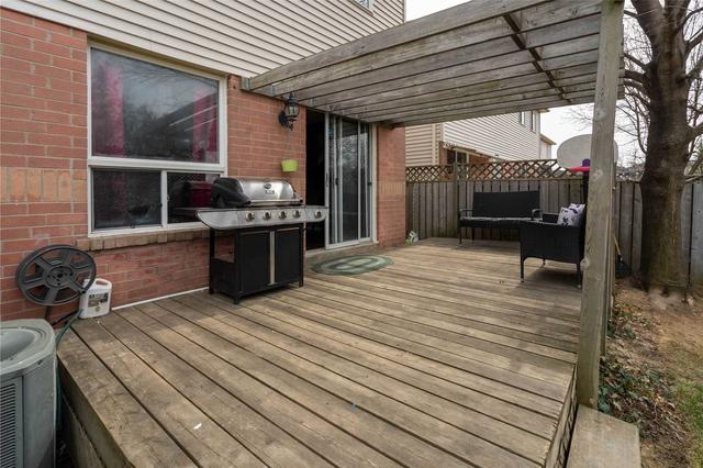 45 Saddlecreek Crt, House attached with 3 bedrooms, 2 bathrooms and 3 parking in Brampton ON | Image 11