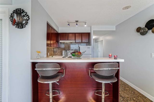 3115 - 38 Lee Centre Dr, Condo with 2 bedrooms, 1 bathrooms and 1 parking in Toronto ON | Image 15