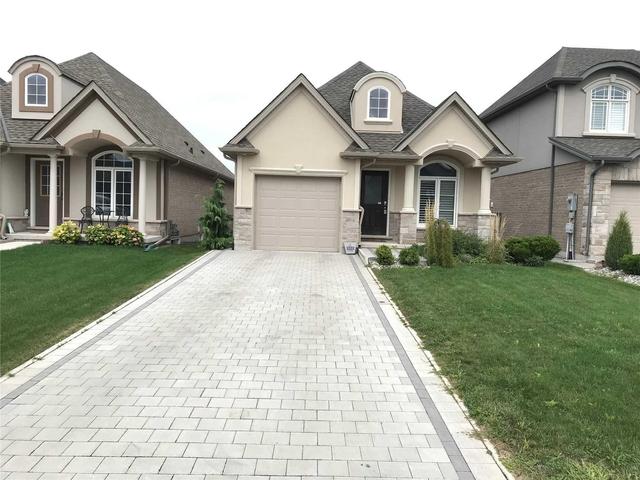 8559 Jennifer Cres, House detached with 2 bedrooms, 3 bathrooms and 2 parking in Niagara Falls ON | Image 1