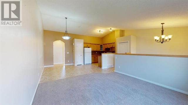 9069 131 Avenue, House semidetached with 4 bedrooms, 2 bathrooms and 2 parking in Grande Prairie AB | Image 6