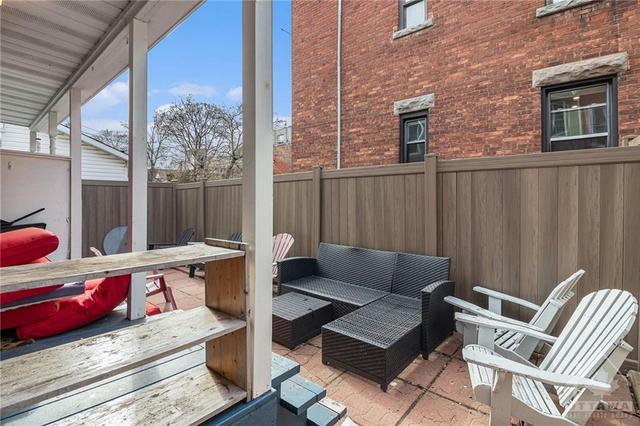 59 St Andrew Street, Townhouse with 3 bedrooms, 2 bathrooms and null parking in Ottawa ON | Image 28