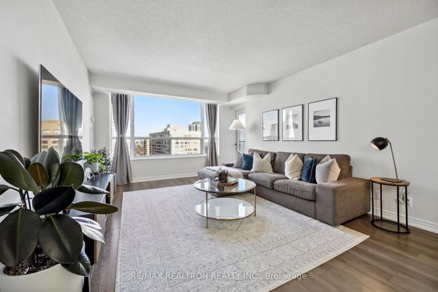 2206 - 100 Upper Madison Ave, Condo with 2 bedrooms, 2 bathrooms and 1 parking in Toronto ON | Image 8