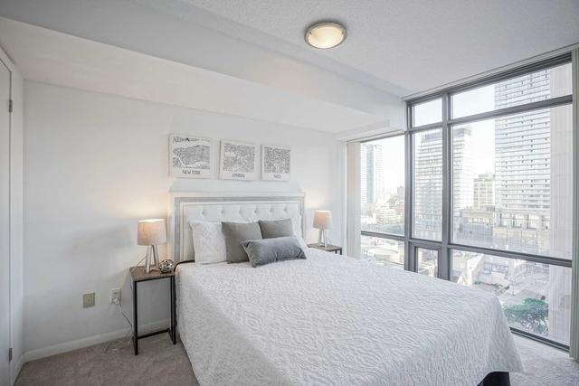 1308 - 37 Grosvenor St, Condo with 1 bedrooms, 1 bathrooms and 0 parking in Toronto ON | Image 7