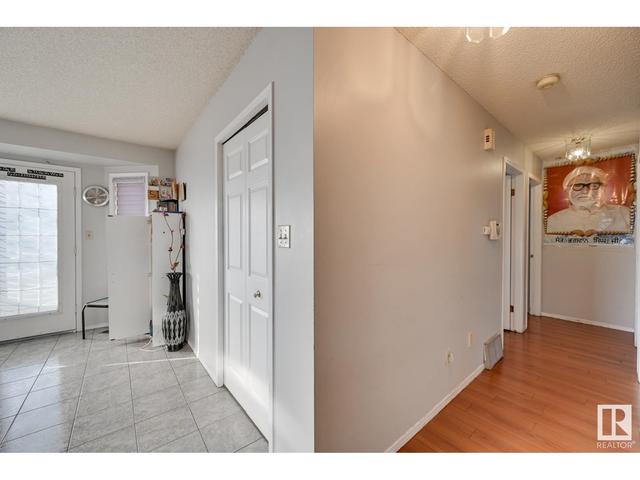 3828 41 St Nw, House detached with 5 bedrooms, 3 bathrooms and null parking in Edmonton AB | Image 11