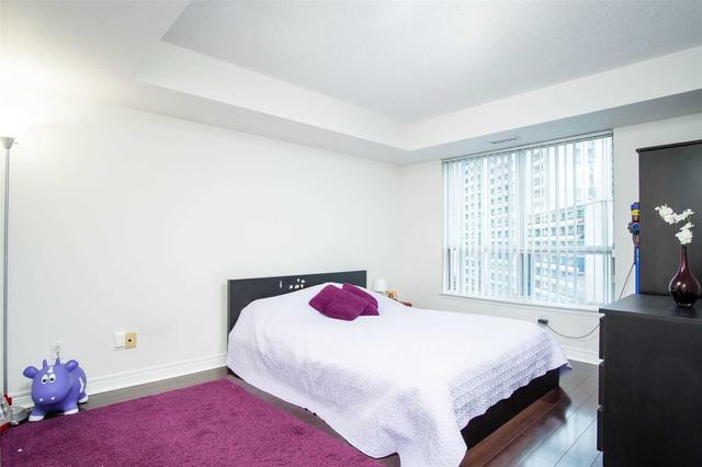 719 - 233 Beecroft Rd, Condo with 2 bedrooms, 1 bathrooms and 1 parking in Toronto ON | Image 15