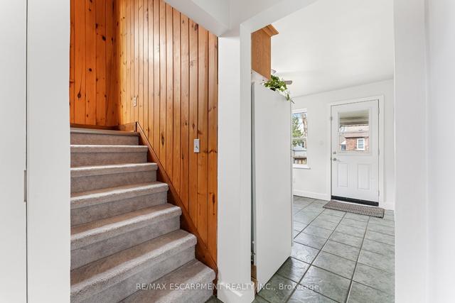 52 East 36th St, House detached with 3 bedrooms, 2 bathrooms and 2 parking in Hamilton ON | Image 14