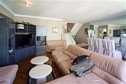 2837 - 33 Harbour Sq, Condo with 2 bedrooms, 2 bathrooms and 1 parking in Toronto ON | Image 8