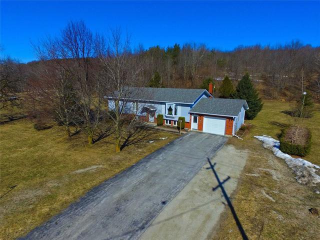 7700 9 County Rd, House detached with 3 bedrooms, 3 bathrooms and 5 parking in Clearview ON | Image 1