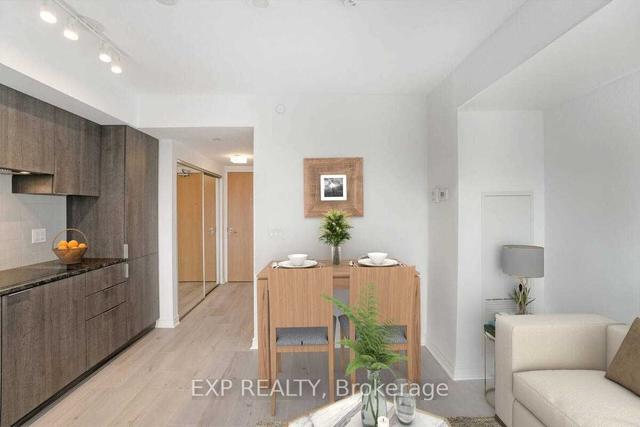 1212 - 11 Wellesley St W, Condo with 0 bedrooms, 1 bathrooms and 0 parking in Toronto ON | Image 17