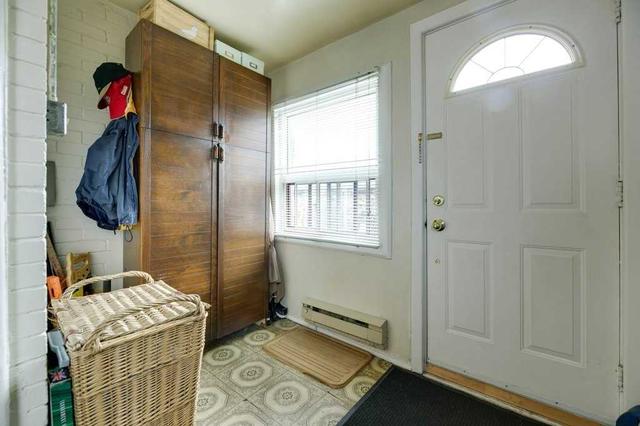 50 Regent St, House detached with 3 bedrooms, 2 bathrooms and 2 parking in Toronto ON | Image 12