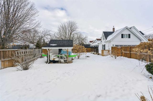 36 Granville St, House detached with 2 bedrooms, 4 bathrooms and 5 parking in Barrie ON | Image 17