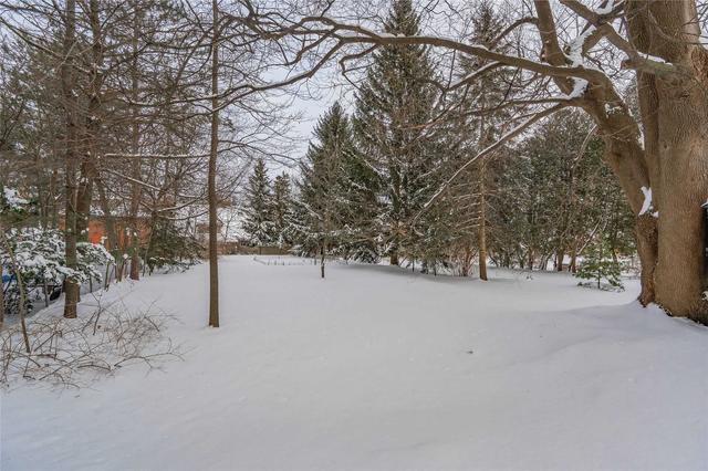27 Barber Ave, House detached with 8 bedrooms, 4 bathrooms and 8 parking in Guelph ON | Image 38