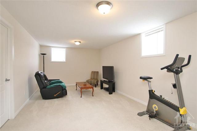 569 Radiant Private, Townhouse with 4 bedrooms, 3 bathrooms and 2 parking in Ottawa ON | Image 27