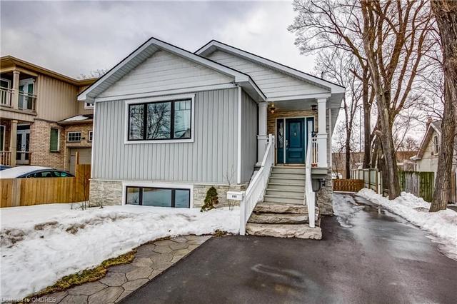 890 Beach Boulevard Se, House detached with 3 bedrooms, 2 bathrooms and null parking in Hamilton ON | Image 1