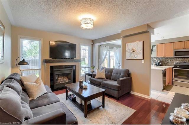2220 Amberglen Court, House attached with 3 bedrooms, 2 bathrooms and 2 parking in Oakville ON | Image 10