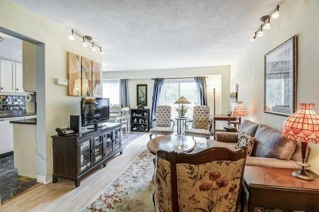 28 - 1530 Lancaster Dr, Townhouse with 3 bedrooms, 2 bathrooms and 2 parking in Oakville ON | Image 31