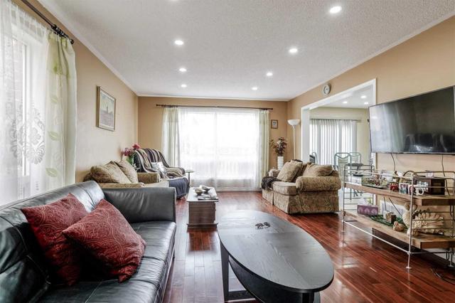 669 Thompson Rd S, House semidetached with 3 bedrooms, 3 bathrooms and 2 parking in Milton ON | Image 4