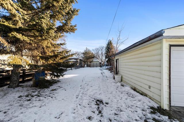 5218 44 Street, House detached with 1 bedrooms, 1 bathrooms and 2 parking in Camrose County AB | Image 9