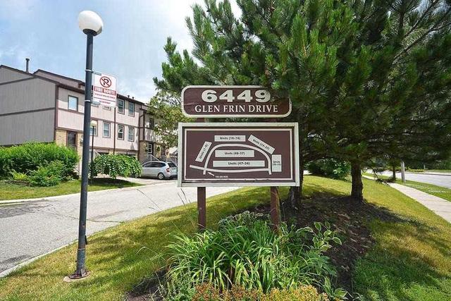 52 - 6449 Glen Erin Dr, Townhouse with 3 bedrooms, 2 bathrooms and 2 parking in Mississauga ON | Image 1