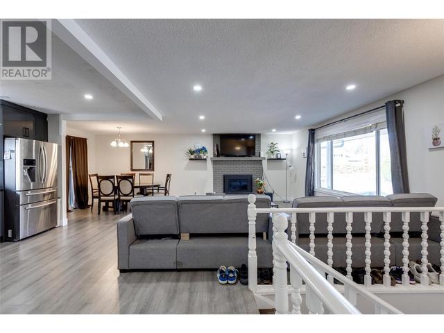 1210 Panorama Lane, House detached with 6 bedrooms, 3 bathrooms and 9 parking in Kelowna BC | Image 5