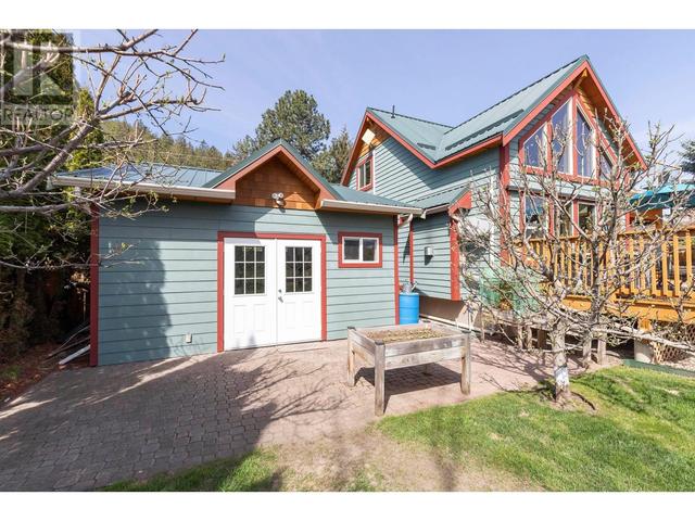 7331 Fintry Delta Road, House detached with 3 bedrooms, 2 bathrooms and 2 parking in Central Okanagan West BC | Image 39