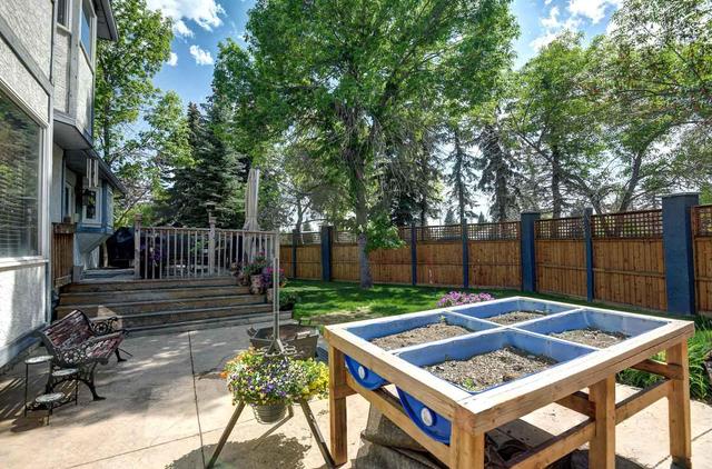 127 Douglas Woods Place Se, House detached with 4 bedrooms, 3 bathrooms and 4 parking in Calgary AB | Image 37