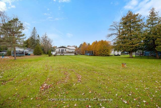 206 Lakeshore Dr E, House detached with 3 bedrooms, 1 bathrooms and 6 parking in Kawartha Lakes ON | Image 39